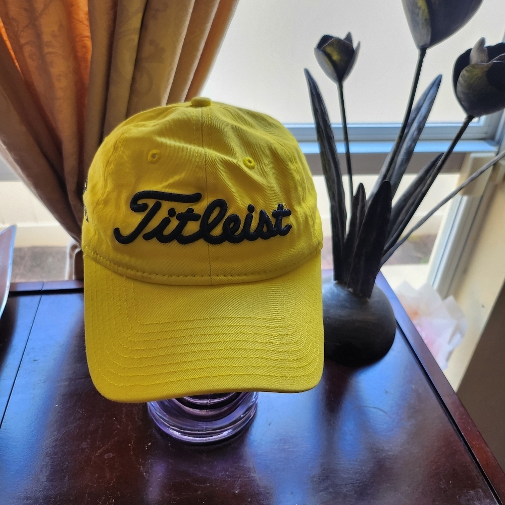 Titleist brand golf hat
